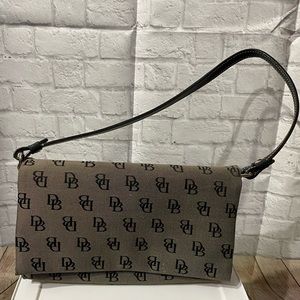 Dooney & Bourke